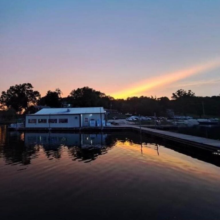 Beaver Dam Restaurant and Marina